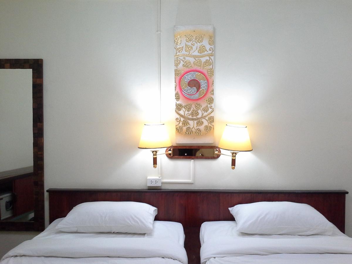 Bc Guesthouse Banglamphu Bangkok Luaran gambar