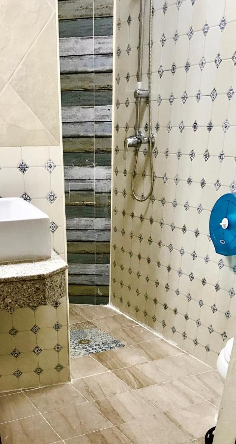 Bc Guesthouse Banglamphu Bangkok Luaran gambar