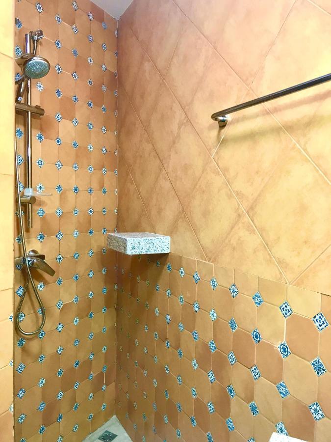 Bc Guesthouse Banglamphu Bangkok Luaran gambar